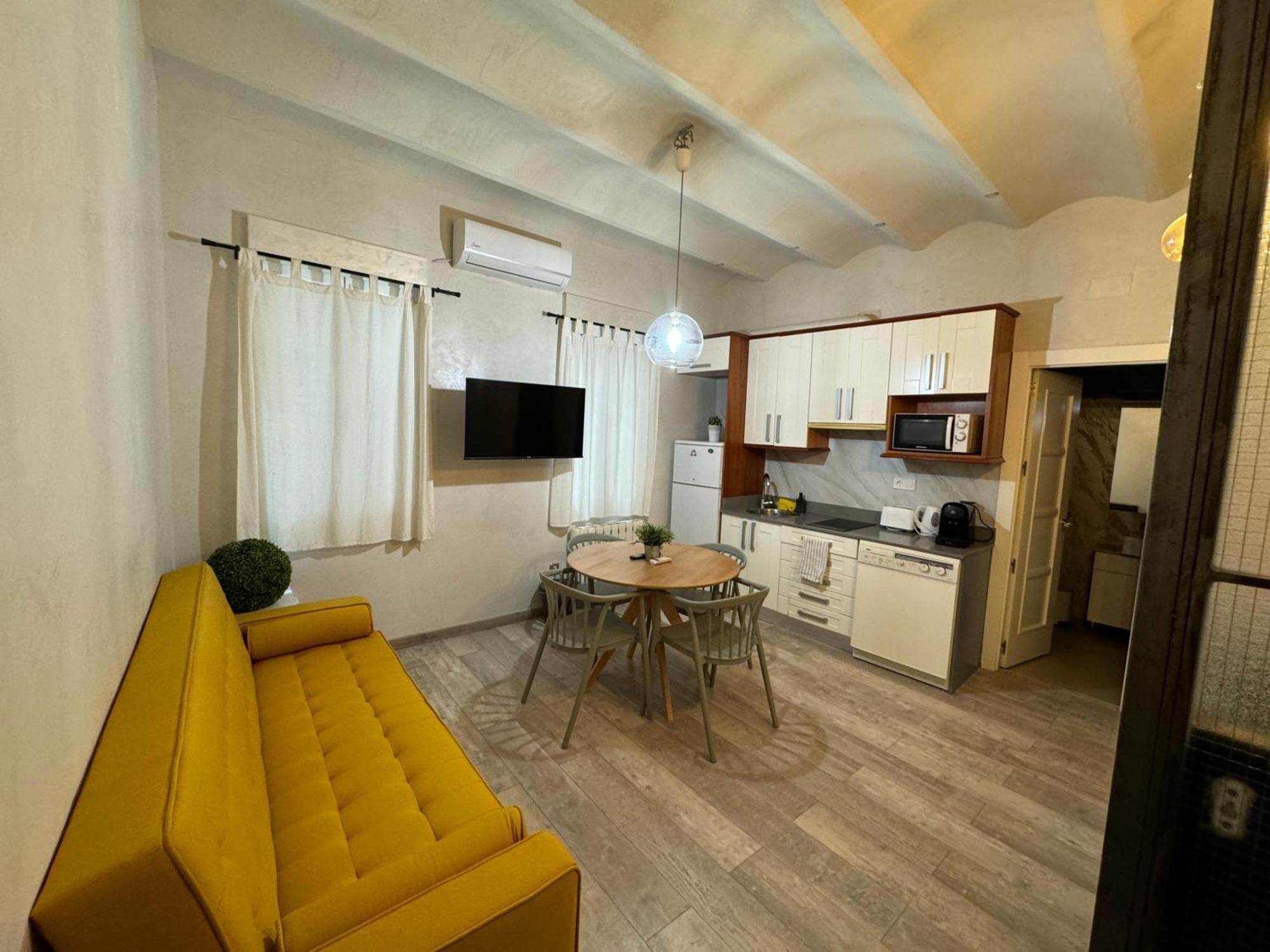Appartamento Ama Madrid Santa Ana Esterno foto